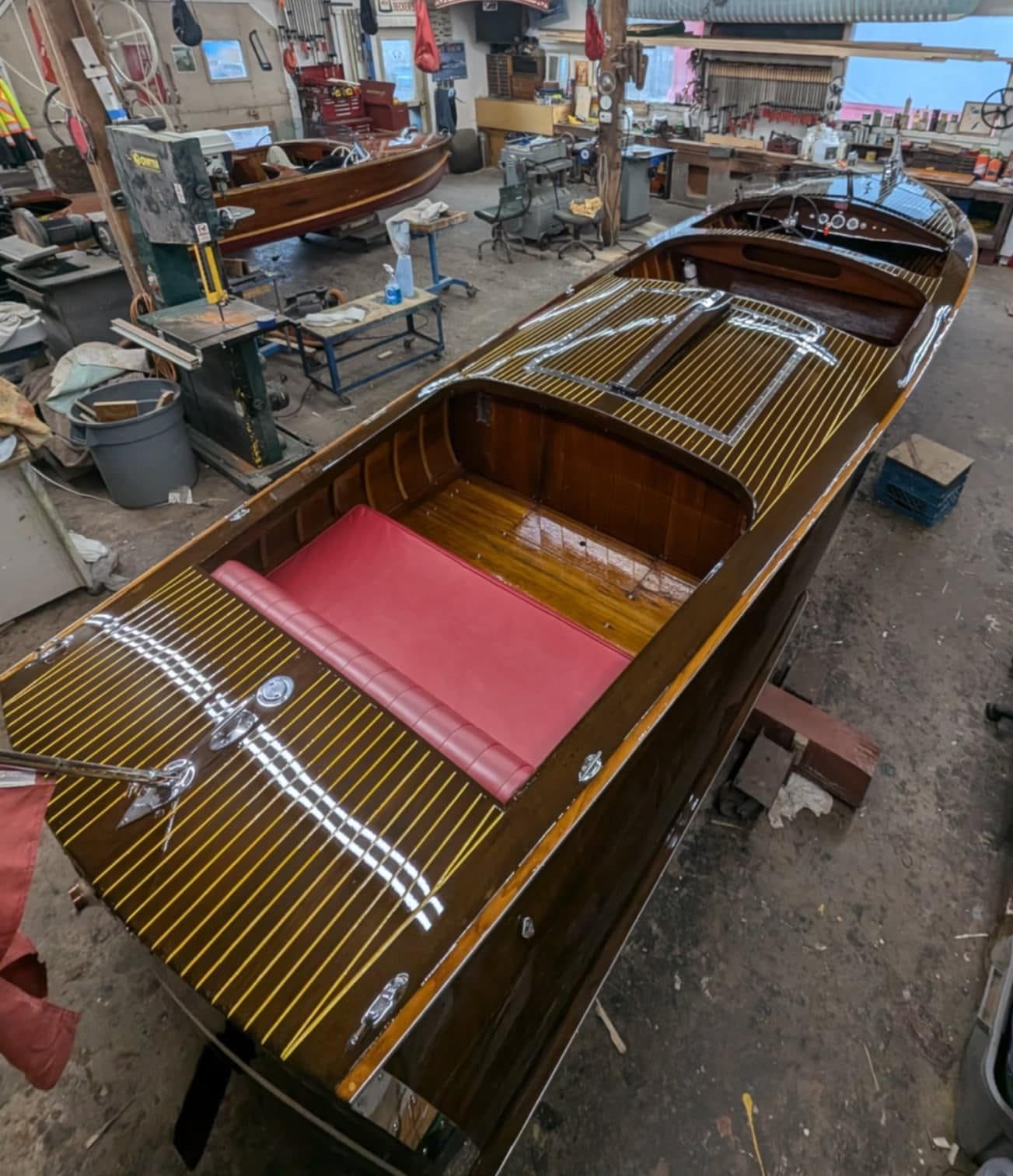 1947 22' TRIPLE COCKPIT W.J JOHNSON RUNABOUT