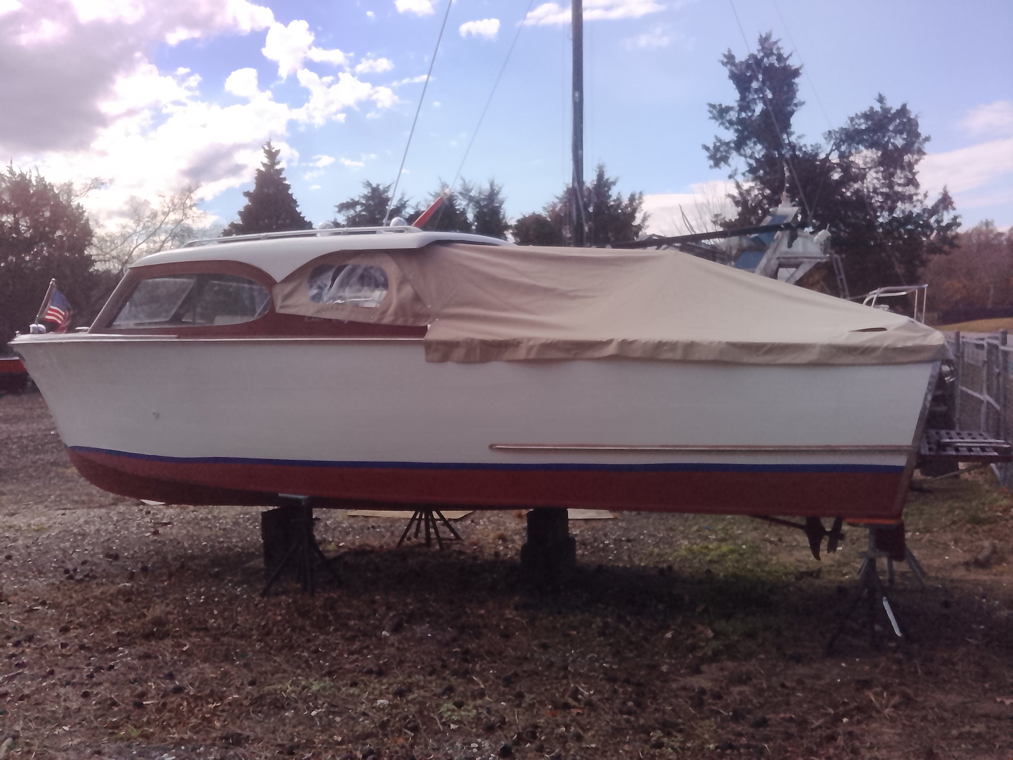 1956 CHRIS-CRAFT 26' SEMI ENCLOSED