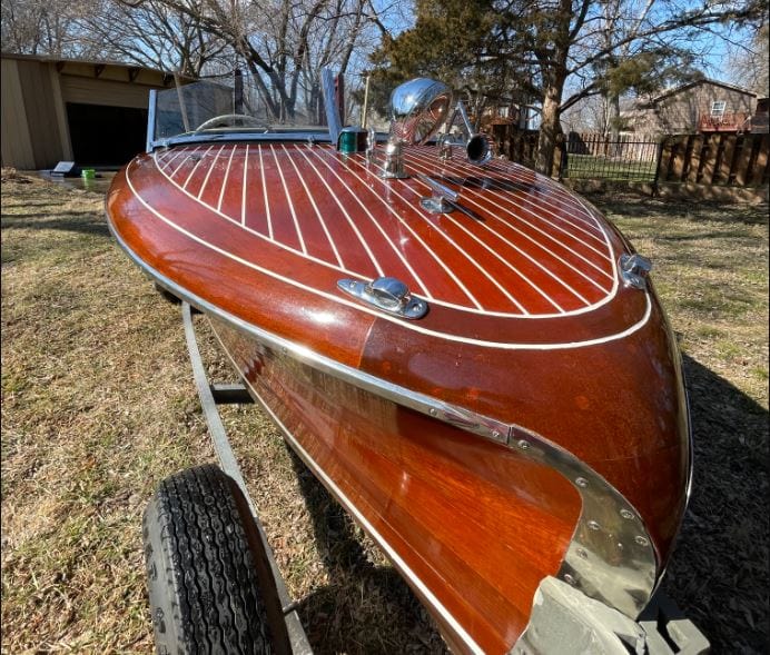 1941 CHRIS-CRAFT 19' CUSTOM - 'BARRELBACK'