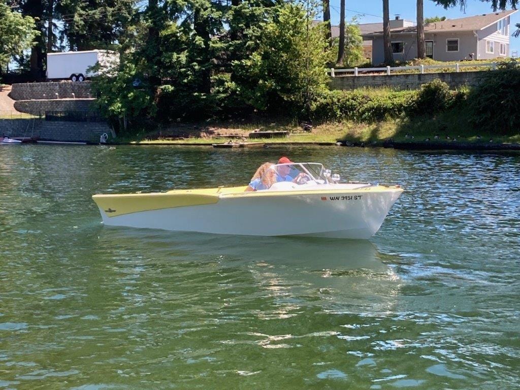 1958 Arenacraft Manta 18'