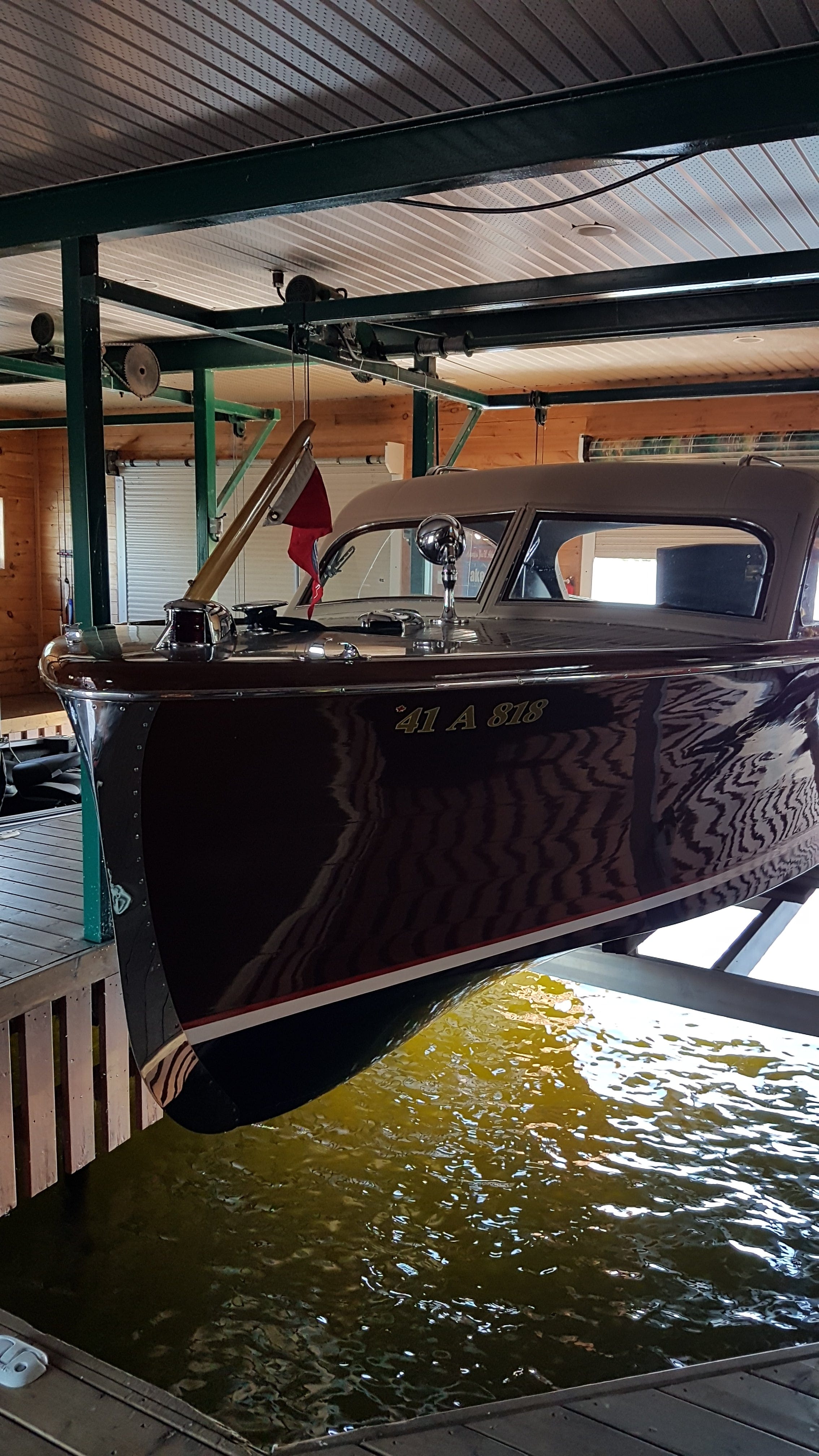 1949 CHRIS-CRAFT 22' CUSTOM SEDAN