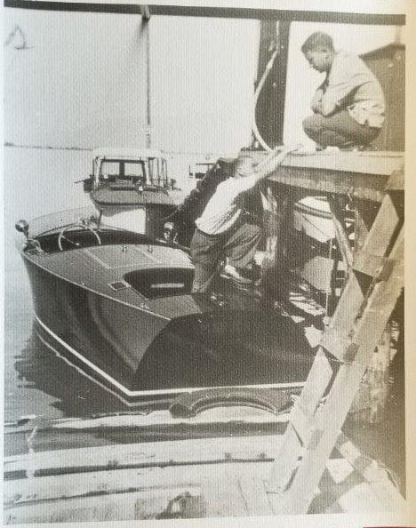 1935 Stan Craft 19’6” - Double Cockpit Runabout