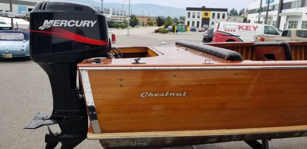 1958 CHESTNUT 16' RUNABOUT