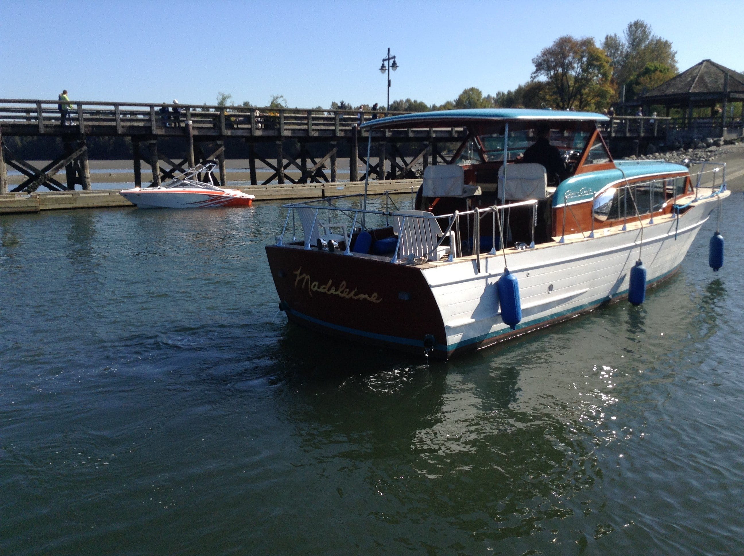 1959 CHRIS-CRAFT 35' CONSTELLATION