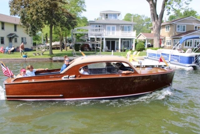 1949 CHRIS-CRAFT 22' CUSTOM SEDAN