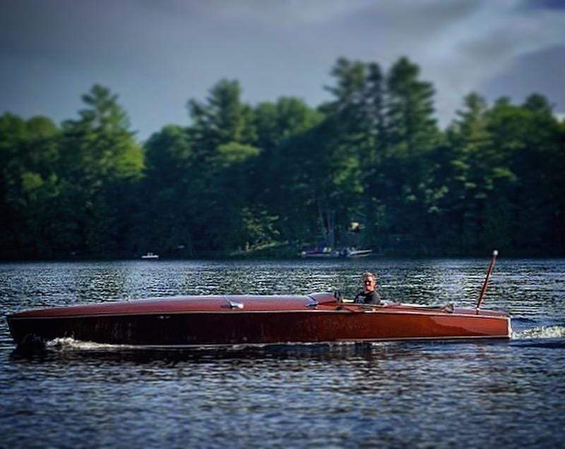 1998 Hacker Craft 27' - Gentleman's Raceboat