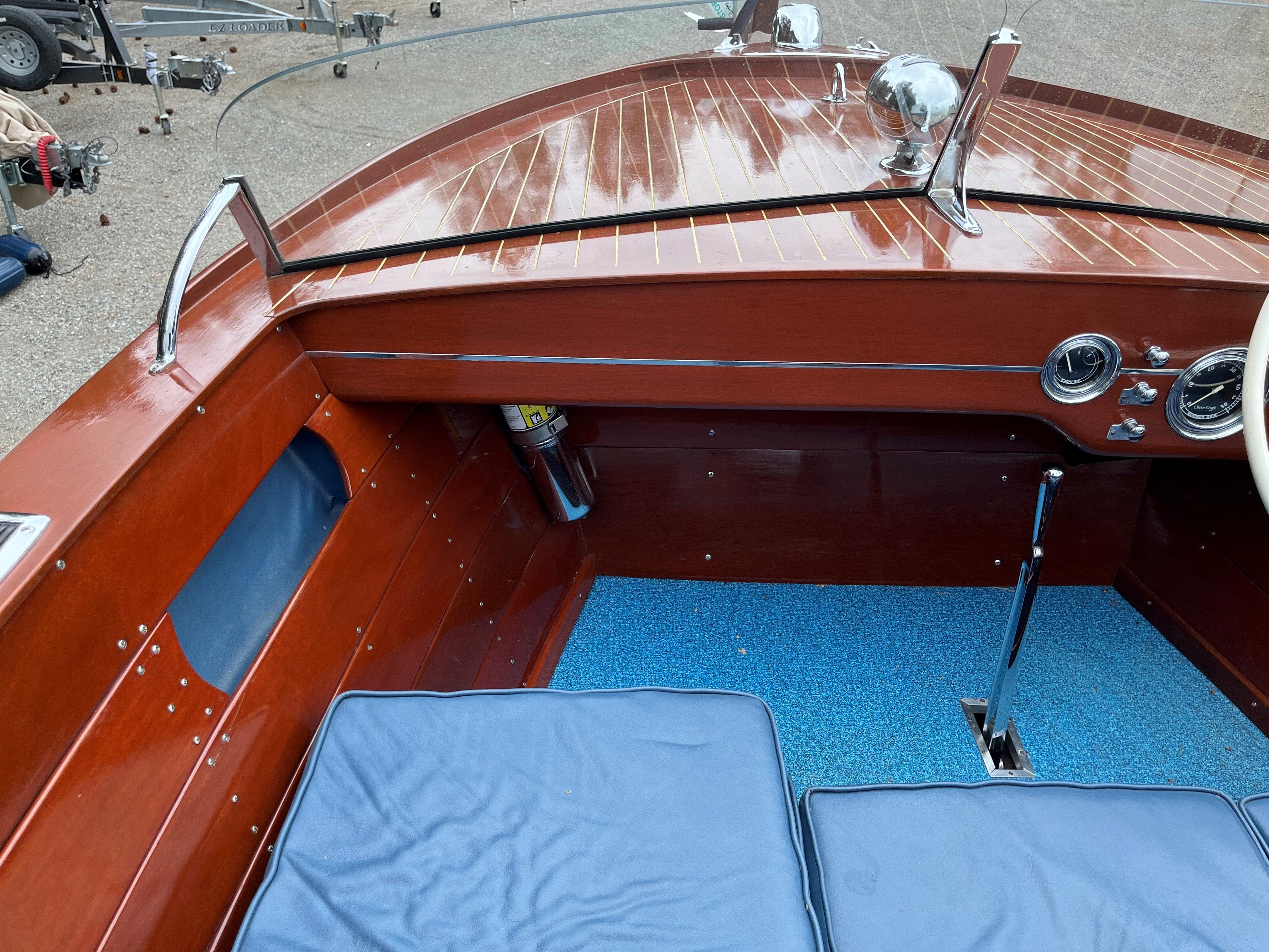 1949 CHRIS-CRAFT - 18' Sportsman