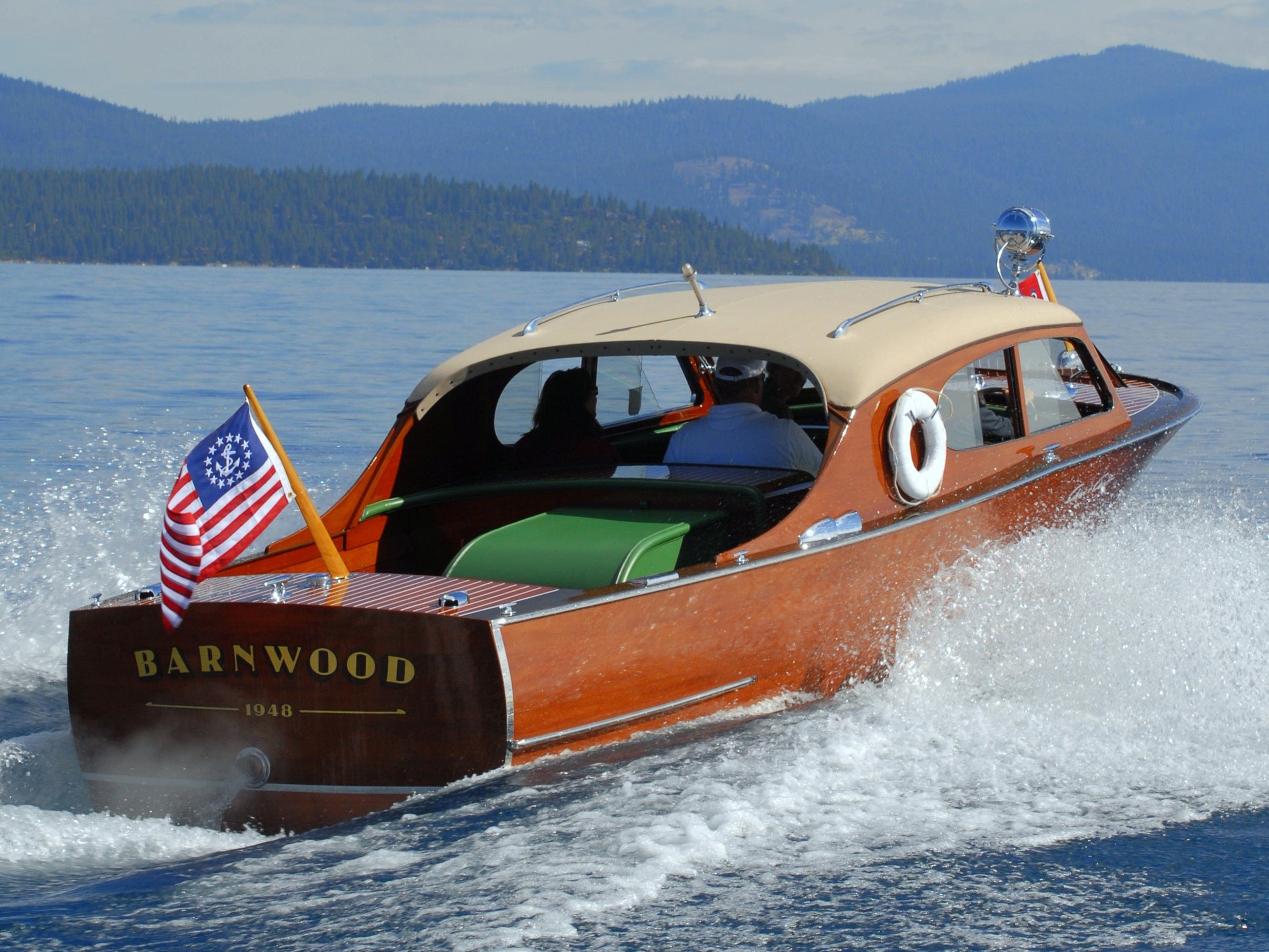 1948 CHRIS-CRAFT 25' SPORTSMAN SEDAN