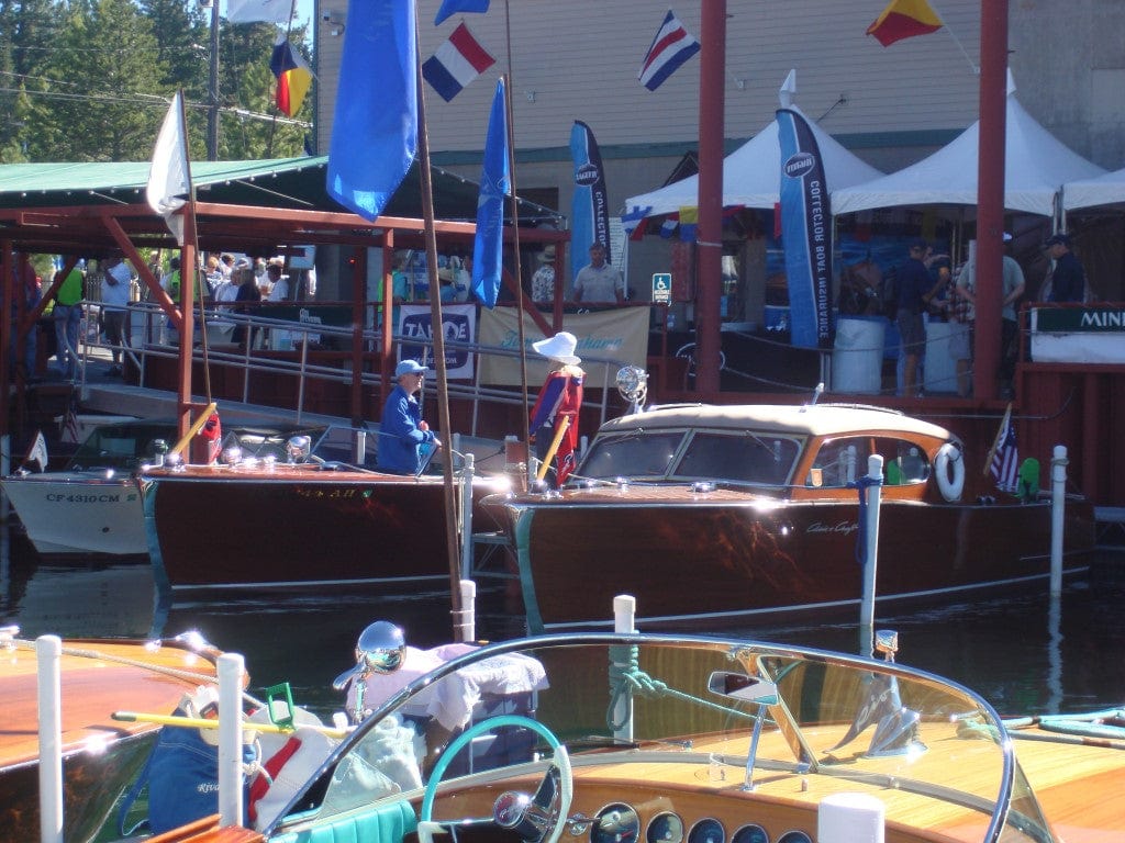 1948 CHRIS-CRAFT 25' SPORTSMAN SEDAN