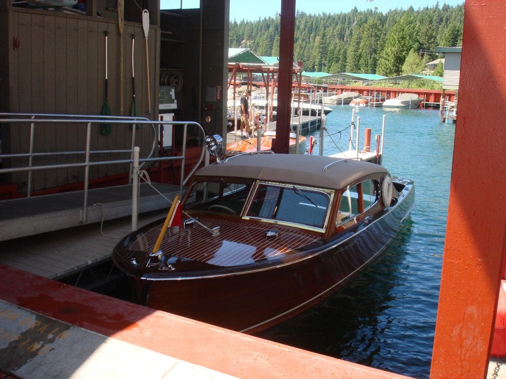 1948 CHRIS-CRAFT 25' SPORTSMAN SEDAN