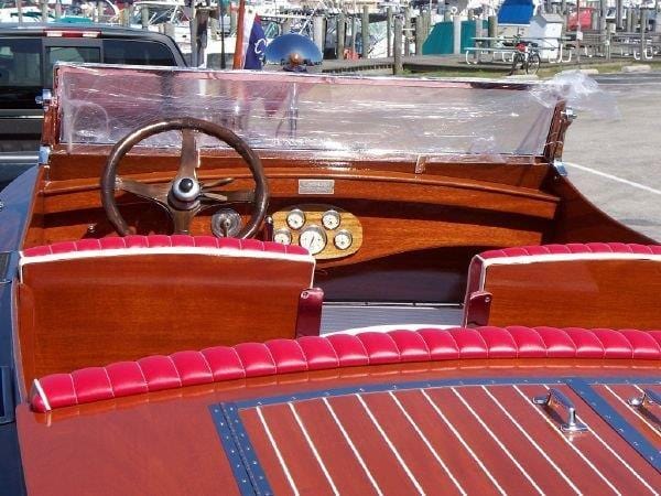 1930 CHRIS-CRAFT TRIPLE COCKPIT 24'