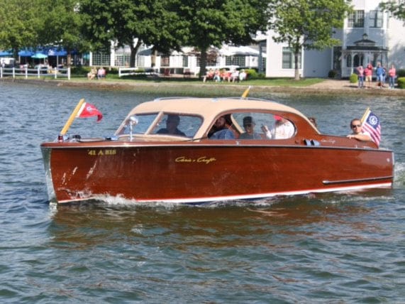 1949 CHRIS-CRAFT 22' CUSTOM SEDAN