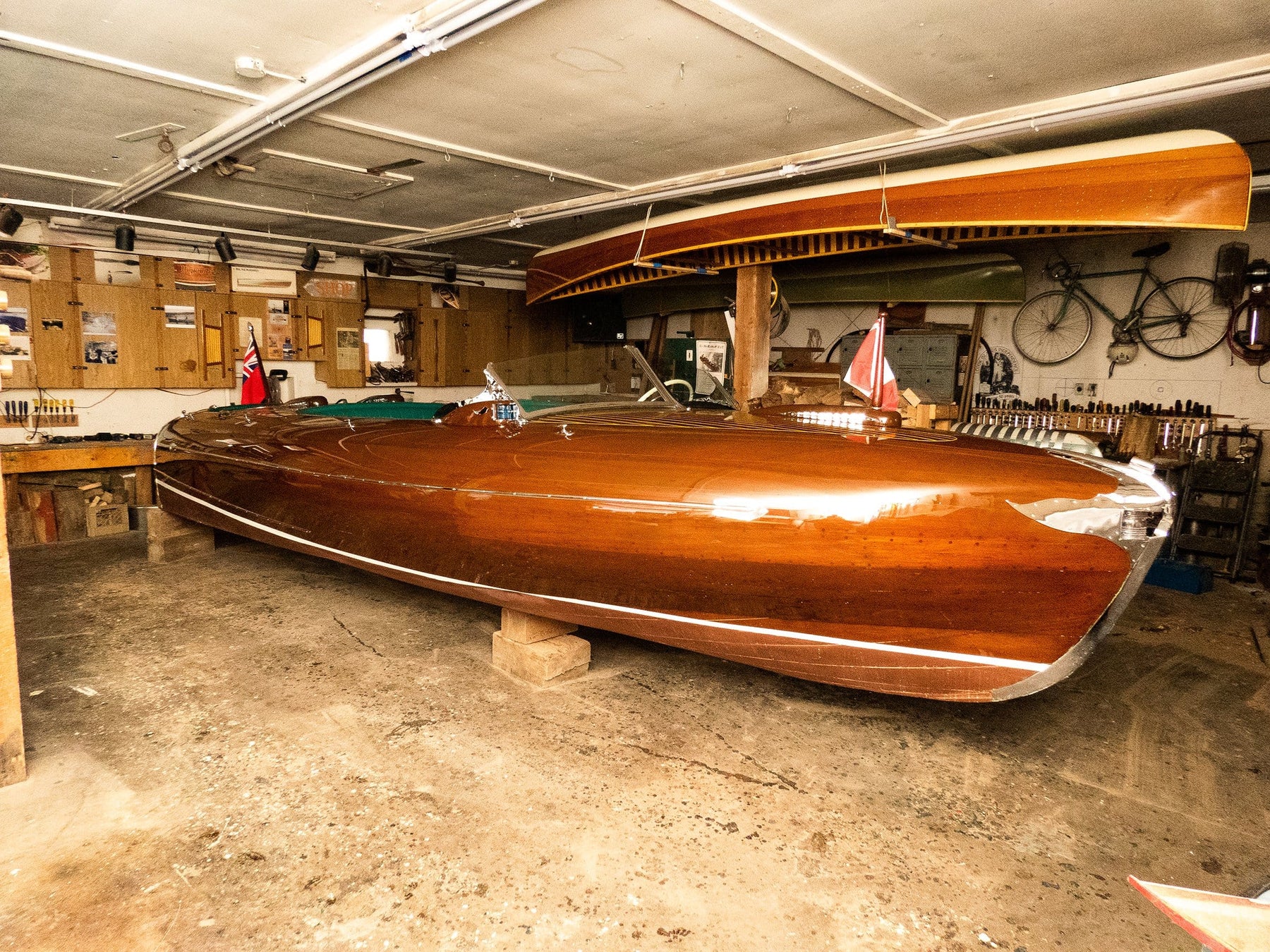 1951 GREAVETTE 22' STREAMLINER