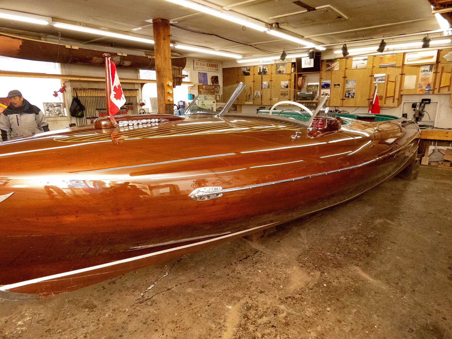 1951 GREAVETTE 22' STREAMLINER