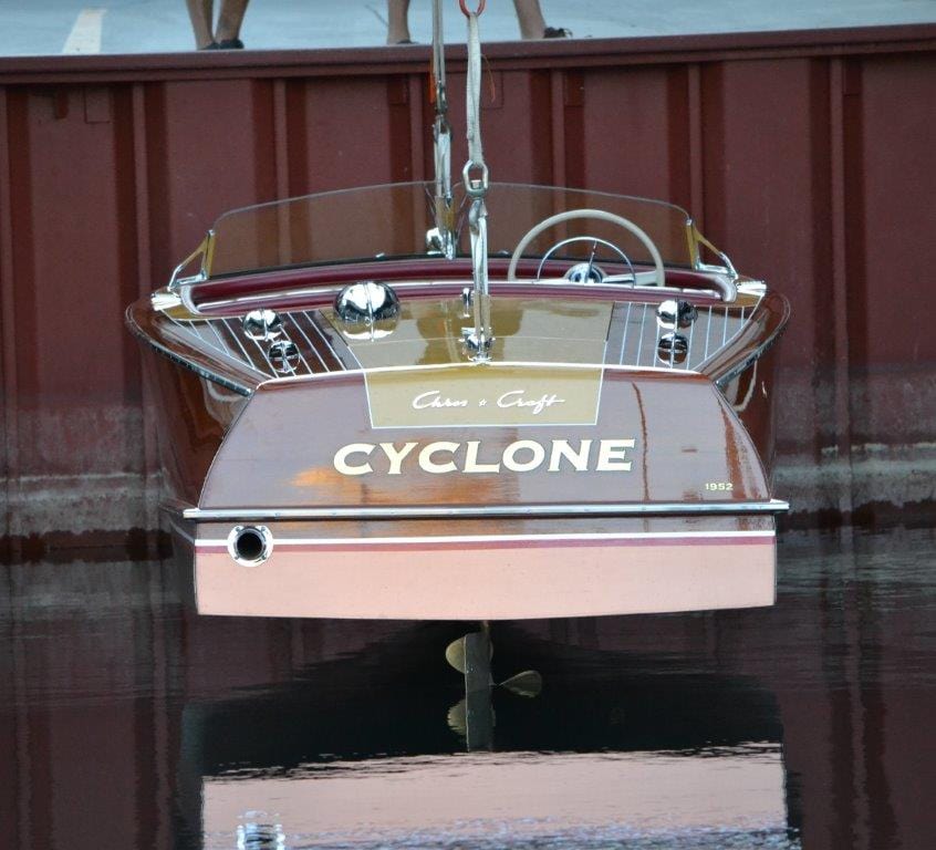 1952 CHRIS-CRAFT 18' Riviera