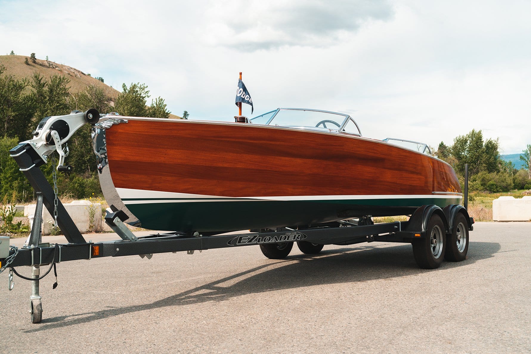 1931 DODGE 21'6" Split Cockpit Runabout