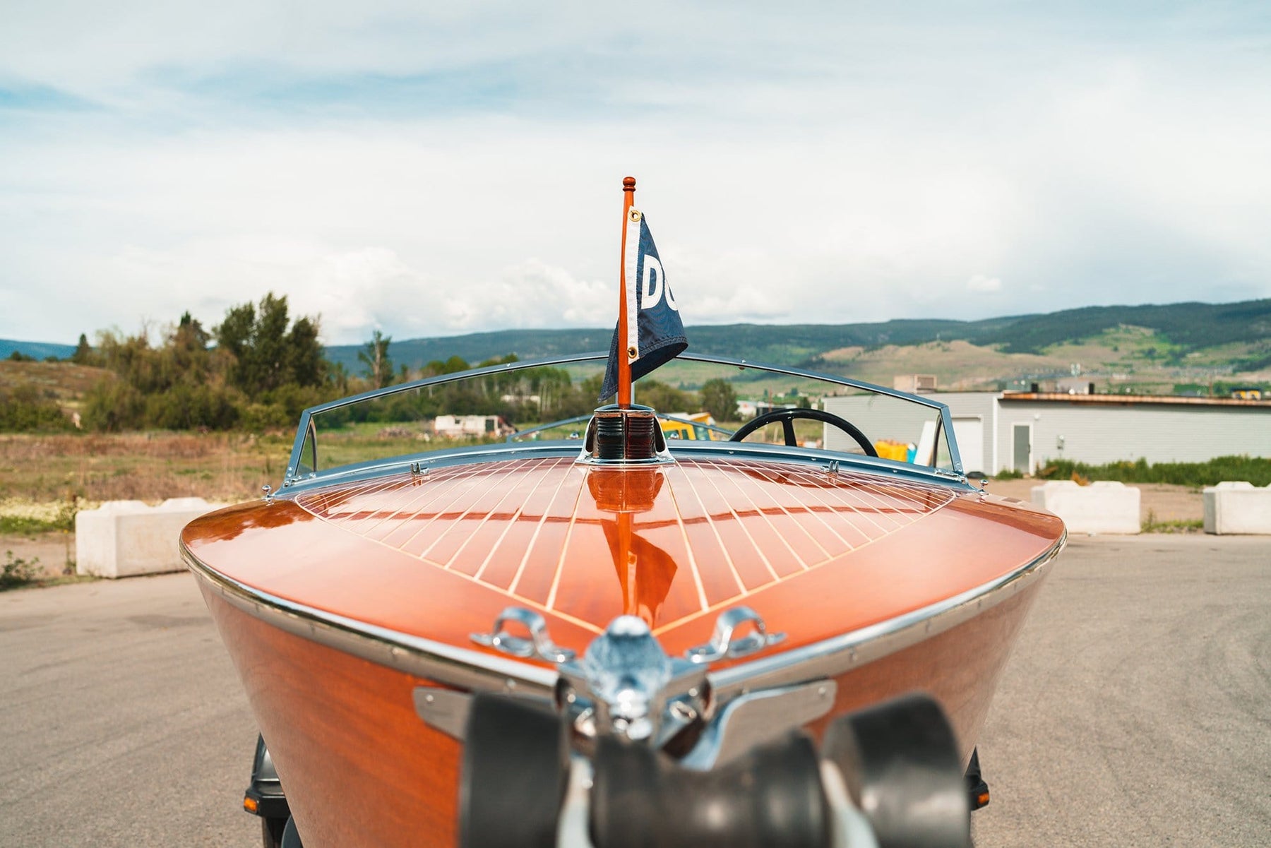 1931 DODGE 21'6" Split Cockpit Runabout