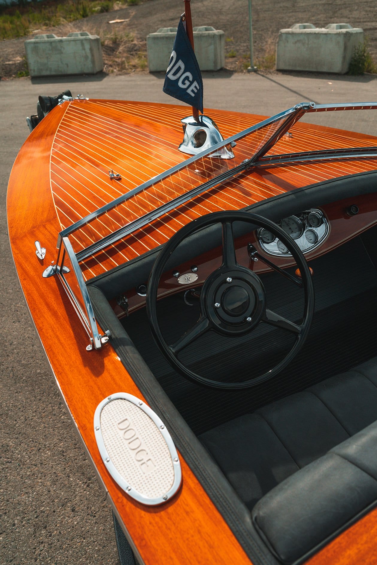 1931 DODGE 21'6" Split Cockpit Runabout