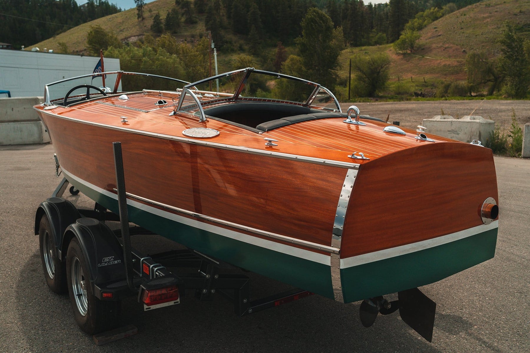 1931 DODGE 21'6" Split Cockpit Runabout