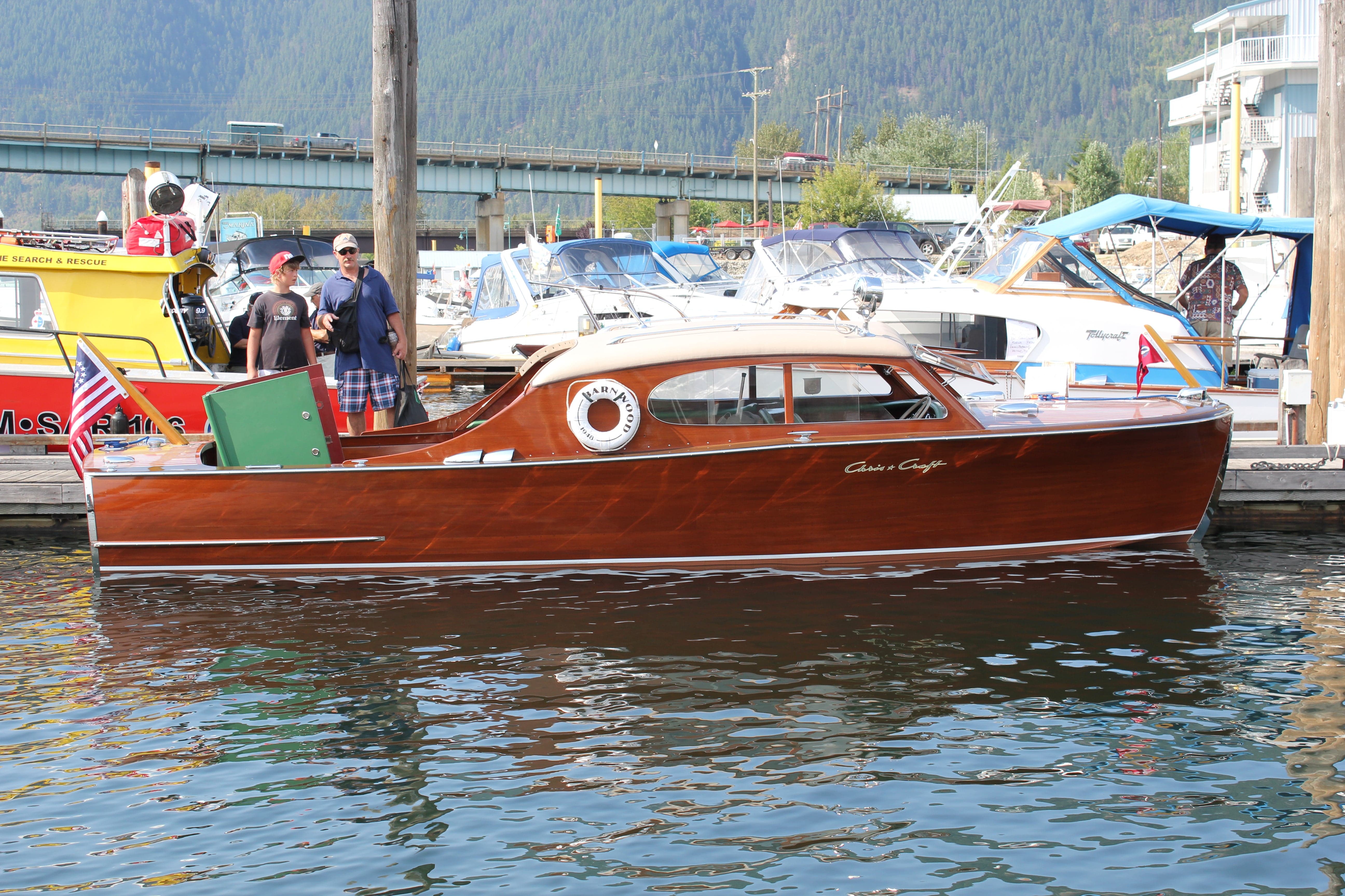 1948 CHRIS-CRAFT 25' SPORTSMAN SEDAN