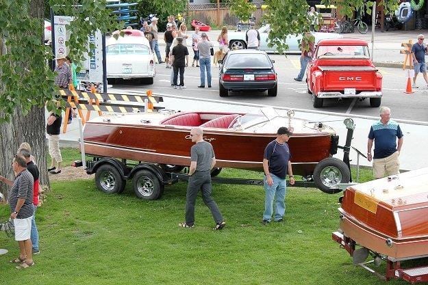 1952 CHRIS-CRAFT 18' Riviera