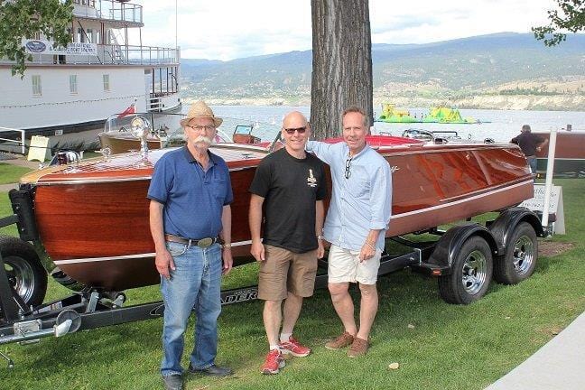 1952 CHRIS-CRAFT 18' Riviera