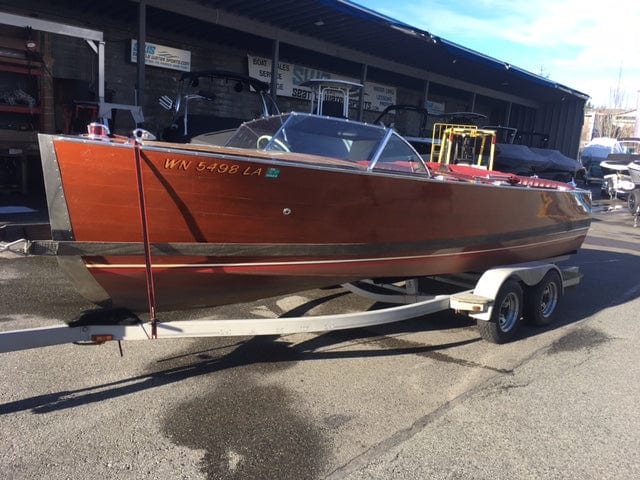 1941 CHRIS-CRAFT - 22' Deluxe Utility