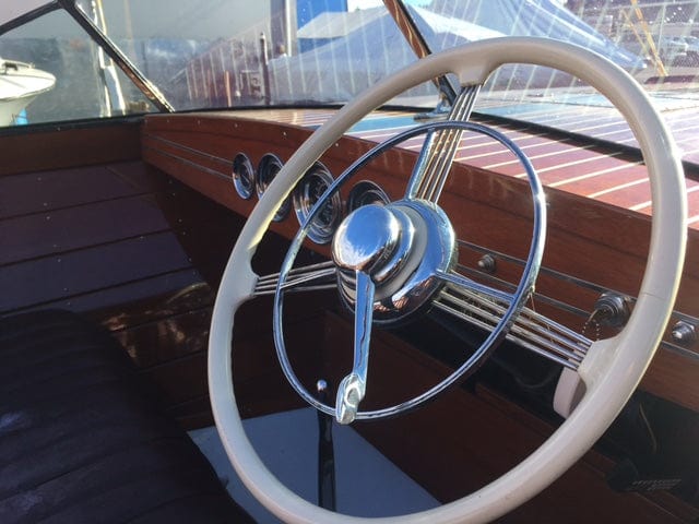 1941 CHRIS-CRAFT - 22' Deluxe Utility