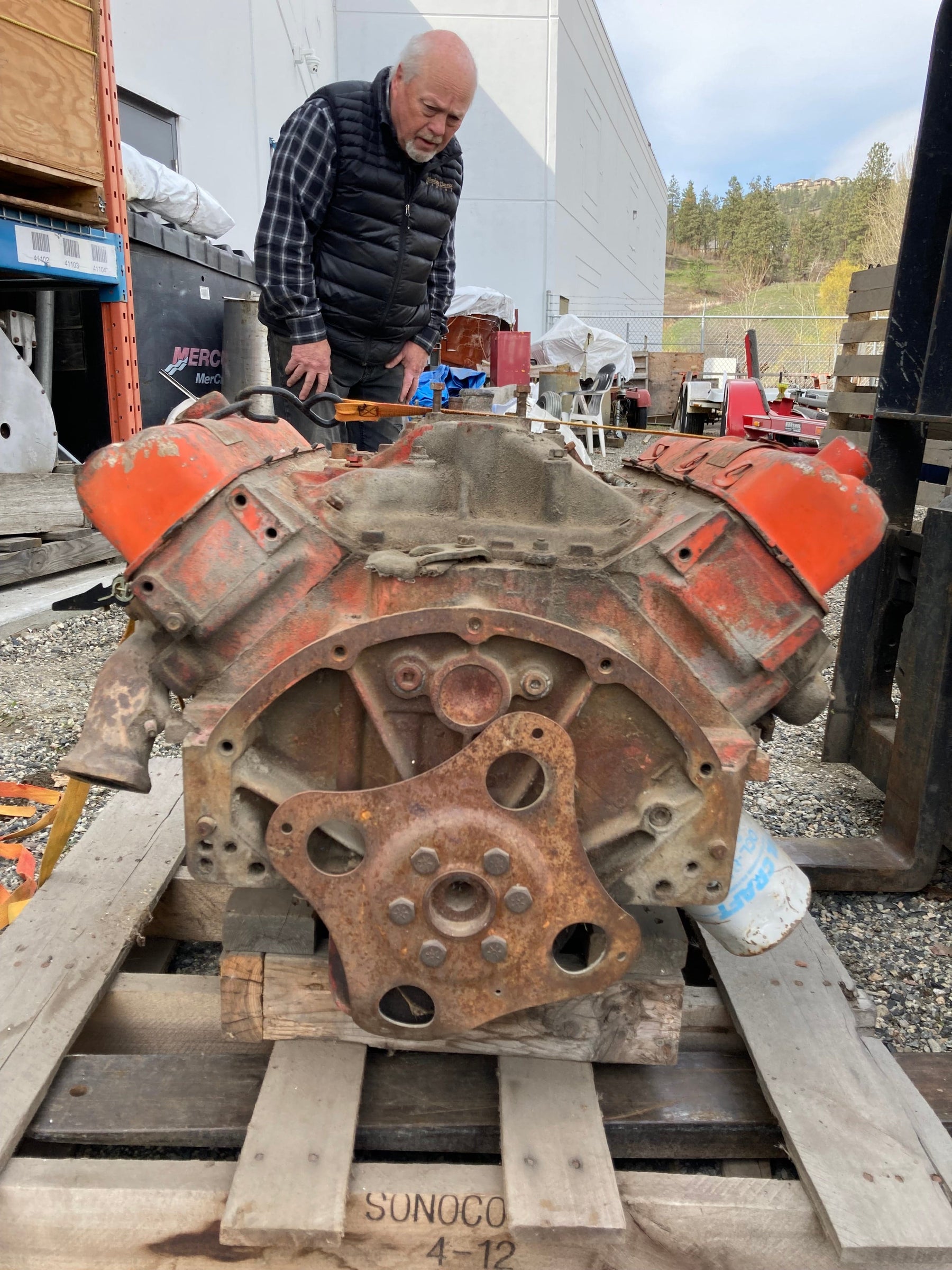 Chrysler 318 - V8 Engine