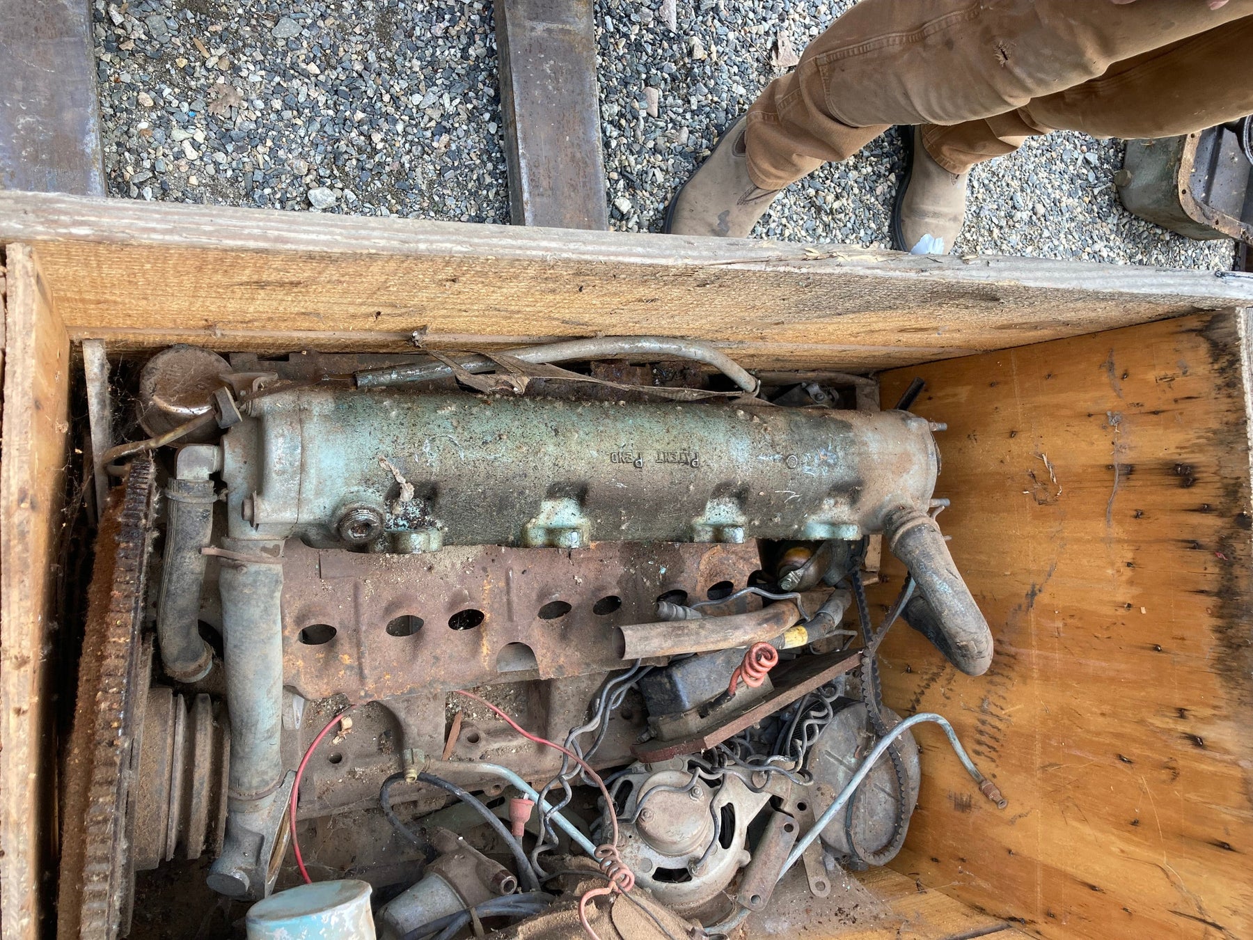 Ford Interceptor - V8 Engine Parts