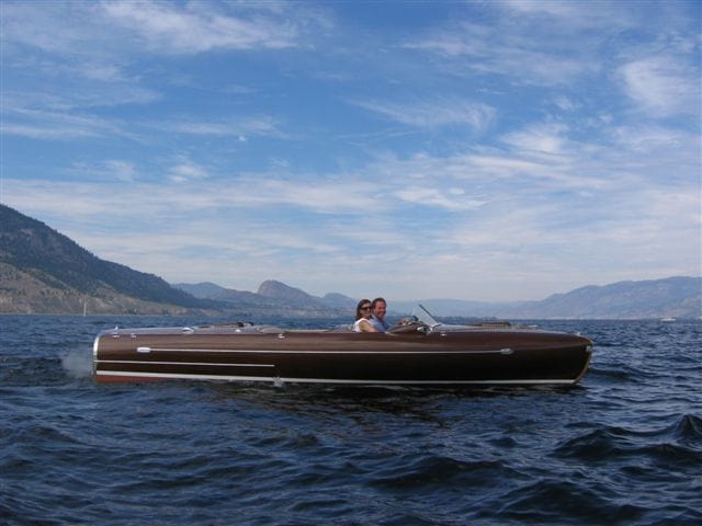 1947 GREAVETTE 22' STREAMLINER