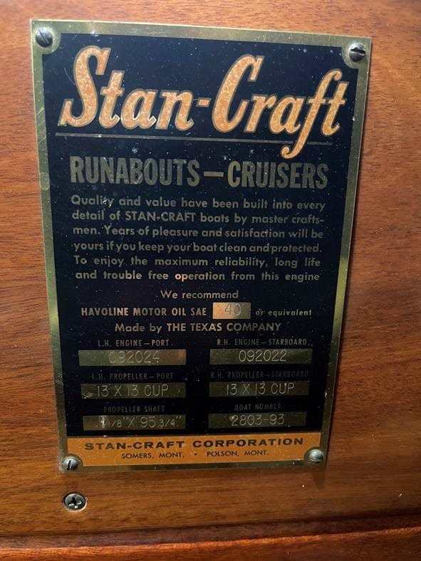 1993 Stan Craft 30' - Triple Cockpit