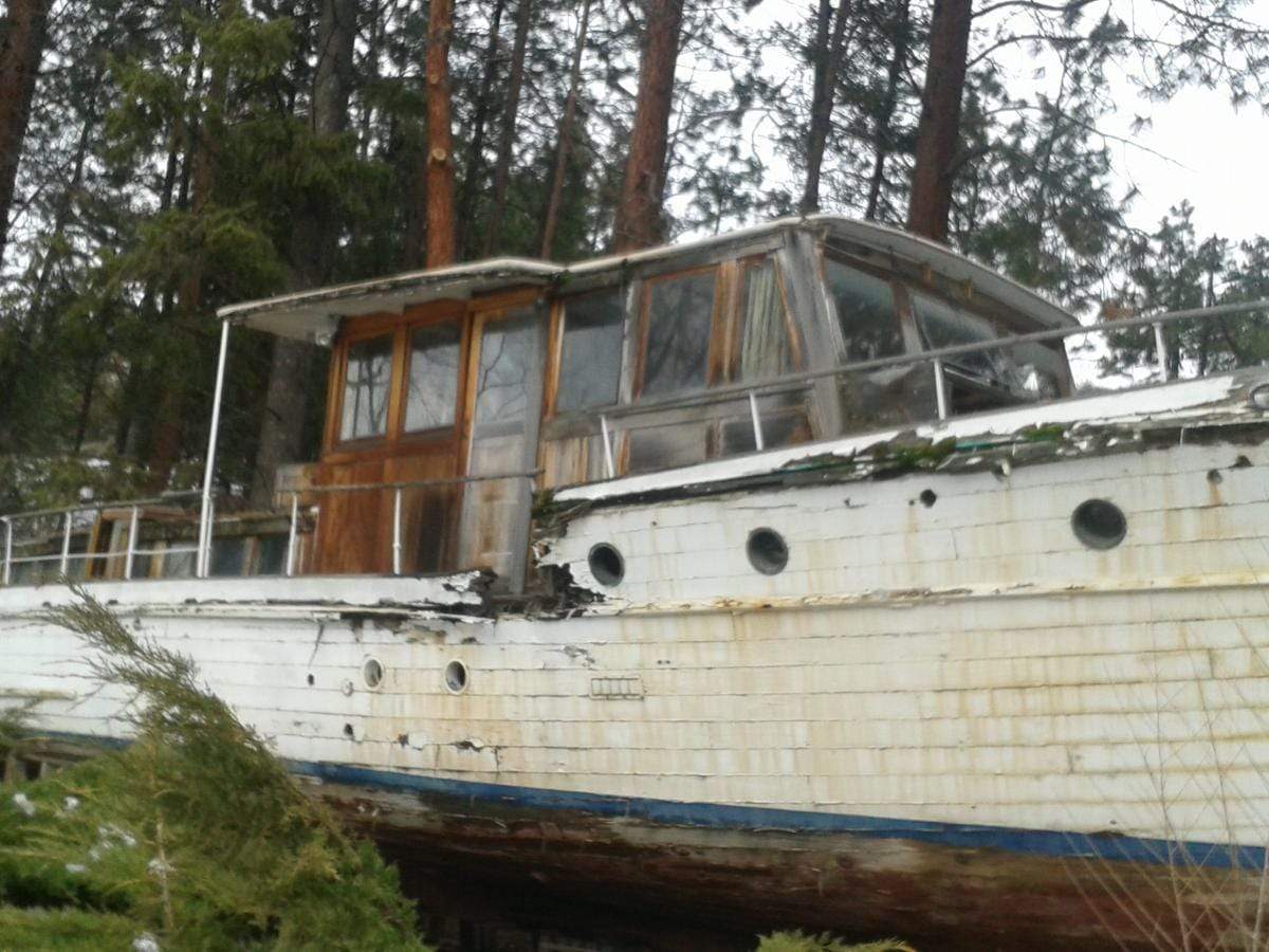 Classic Wooden Boat for Sale -  1926 ELCO 54' FLAT TOP YACHT