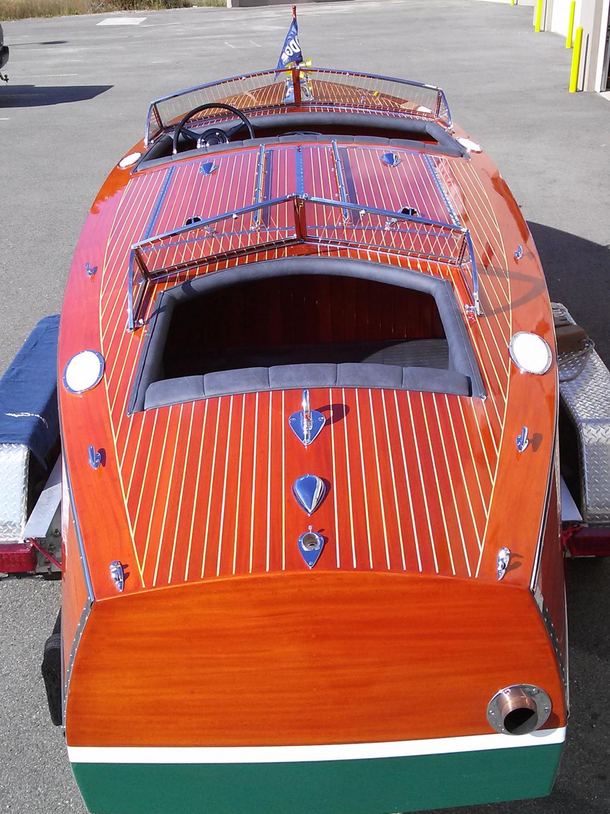 Classic Wooden Boat for Sale -  1931 DODGE 21'6" Split Cockpit Runabout