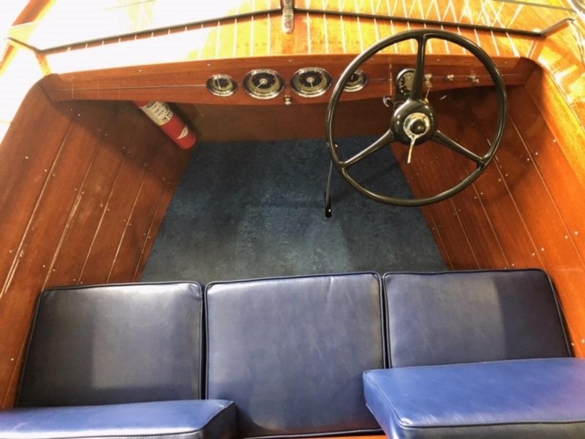 Classic Wooden Boat for Sale -  1941 CHRIS-CRAFT 18' DELUXE UTILITY RUNABOUT