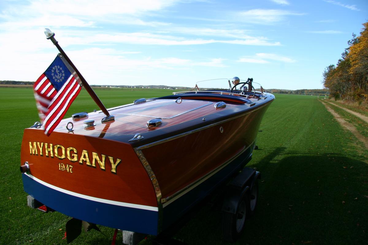 Classic Wooden Boat for Sale -  1947 CHRIS CRAFT 17' DELUXE