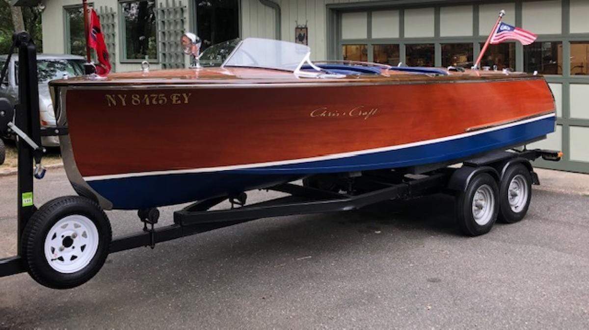 Classic Wooden Boat for Sale -  1947 CHRIS CRAFT 17' DELUXE