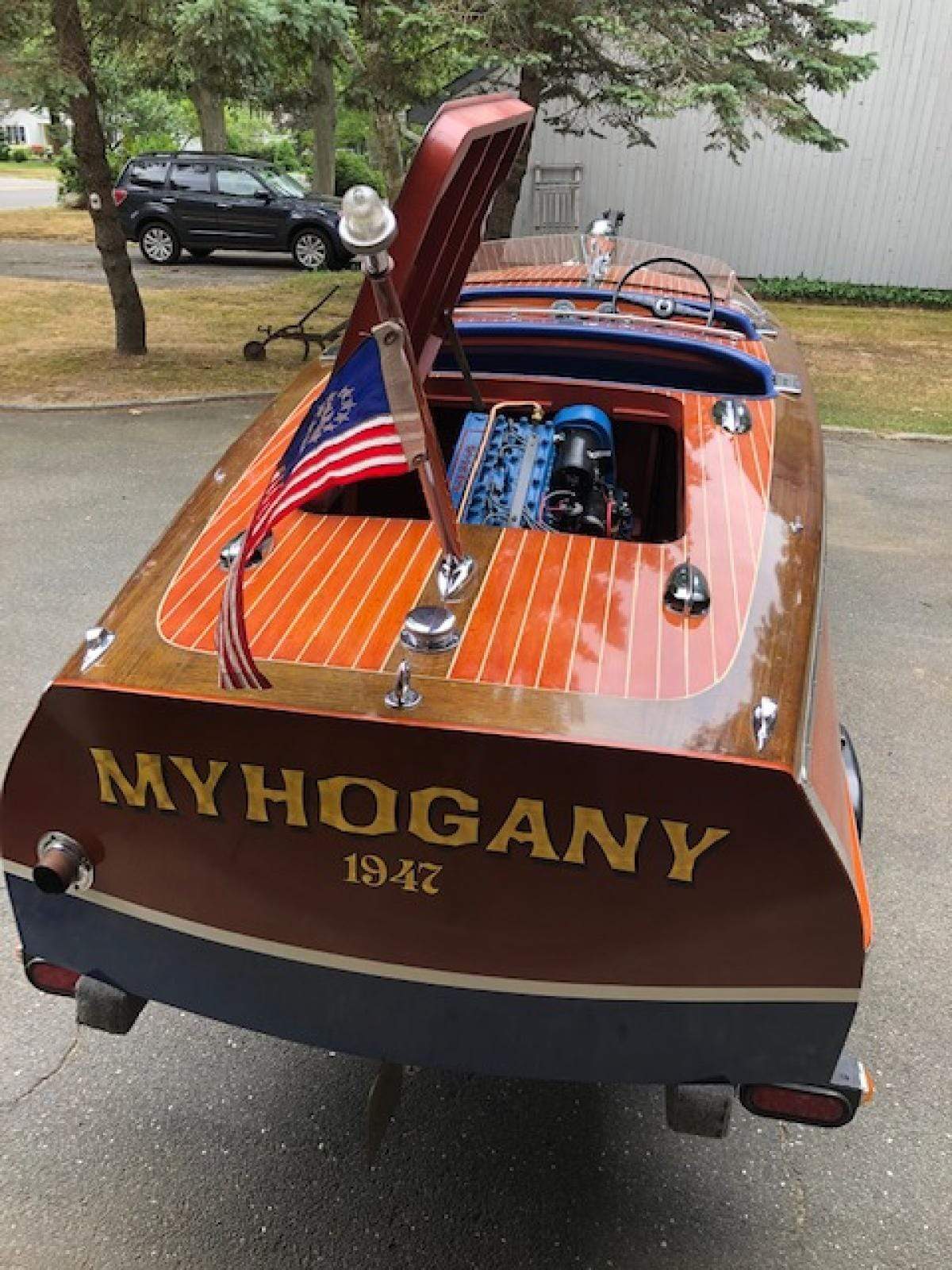 Classic Wooden Boat for Sale -  1947 CHRIS CRAFT 17' DELUXE