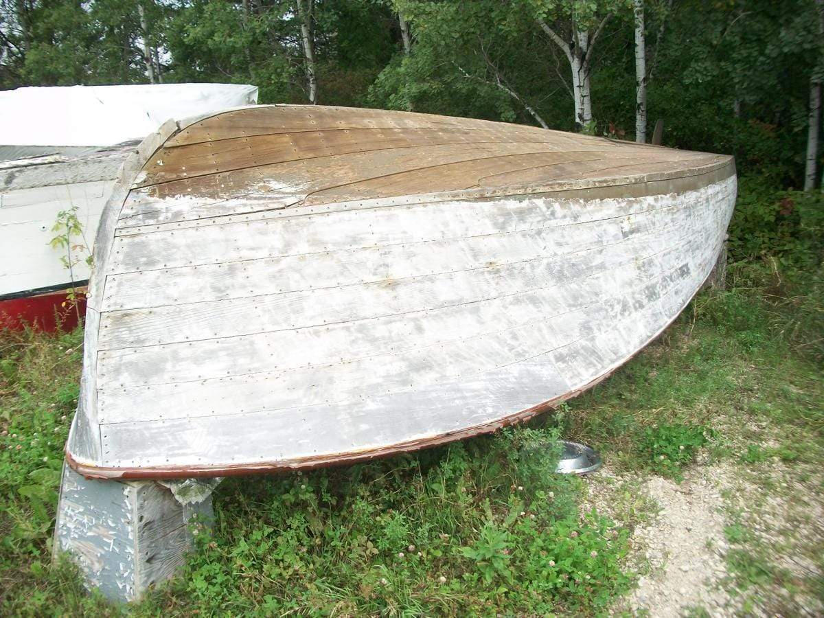 Classic Wooden Boat for Sale -  1947 CHRIS-CRAFT 22' SPORTSMAN