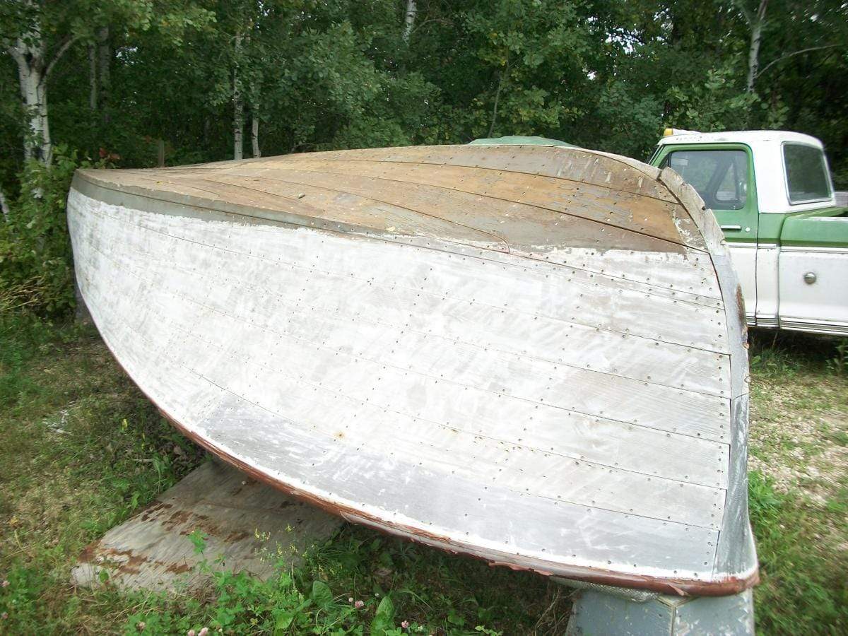 Classic Wooden Boat for Sale -  1947 CHRIS-CRAFT 22' SPORTSMAN