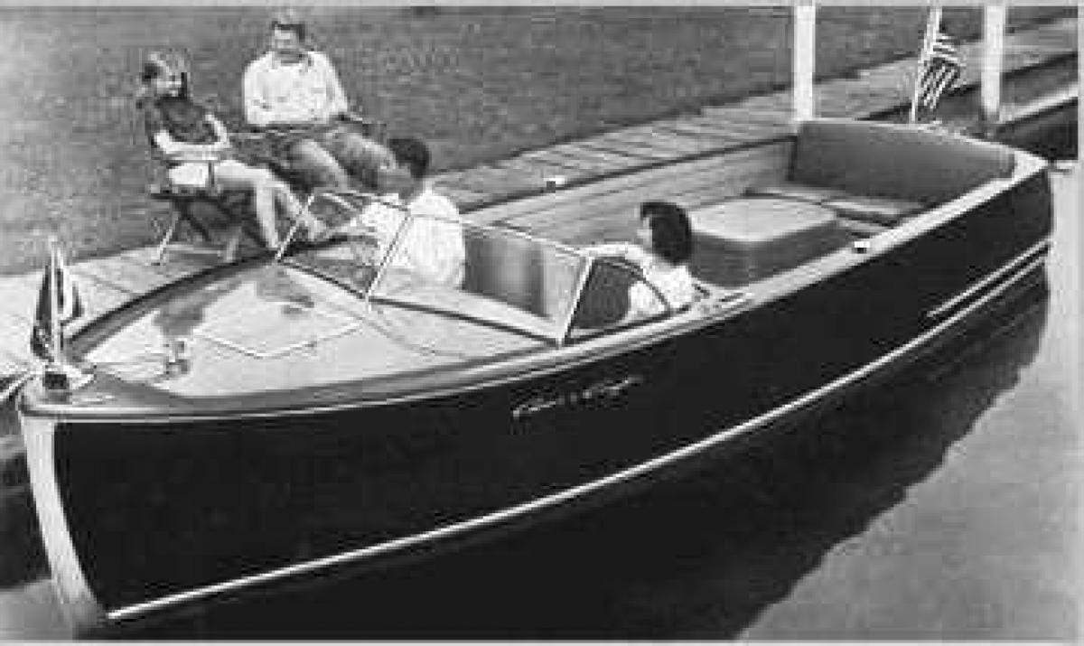 Classic Wooden Boat for Sale -  1947 CHRIS-CRAFT 22' SPORTSMAN