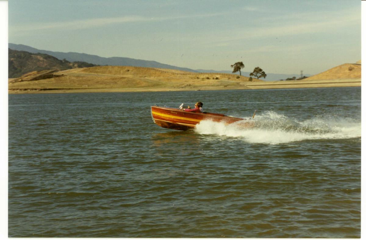 Classic Wooden Boat for Sale -  1948 CENTURY 16' RESORTER