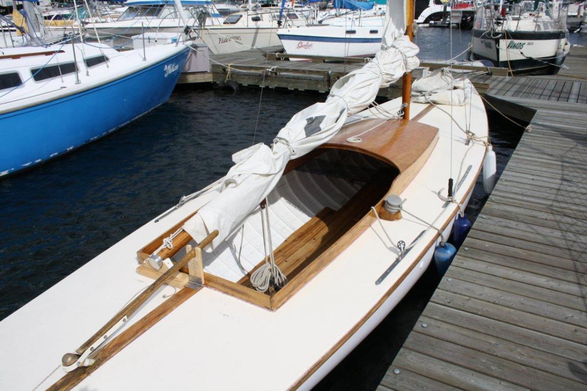 Classic Wooden Boat for Sale -  1948 DRAGON 30' SAILBOAT