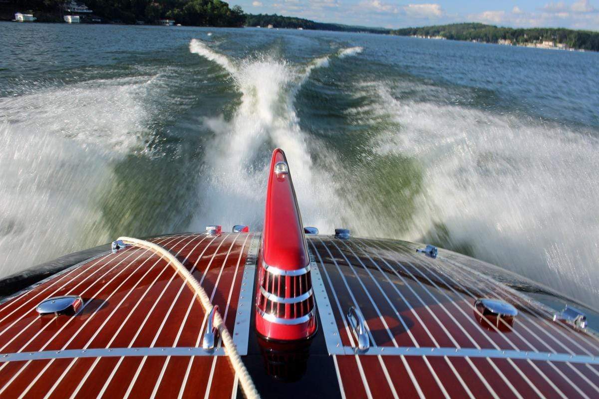 Classic Wooden Boat for Sale -  1948 VENTNOR 23' RARE TWIN ENGINE RUNABOUT