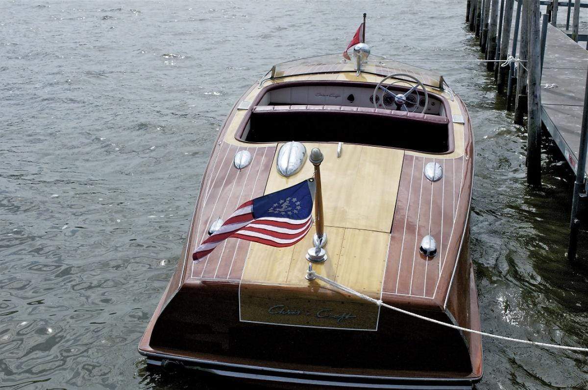 Classic Wooden Boat for Sale -  1949 CHRIS-CRAFT 18' RIVIERA