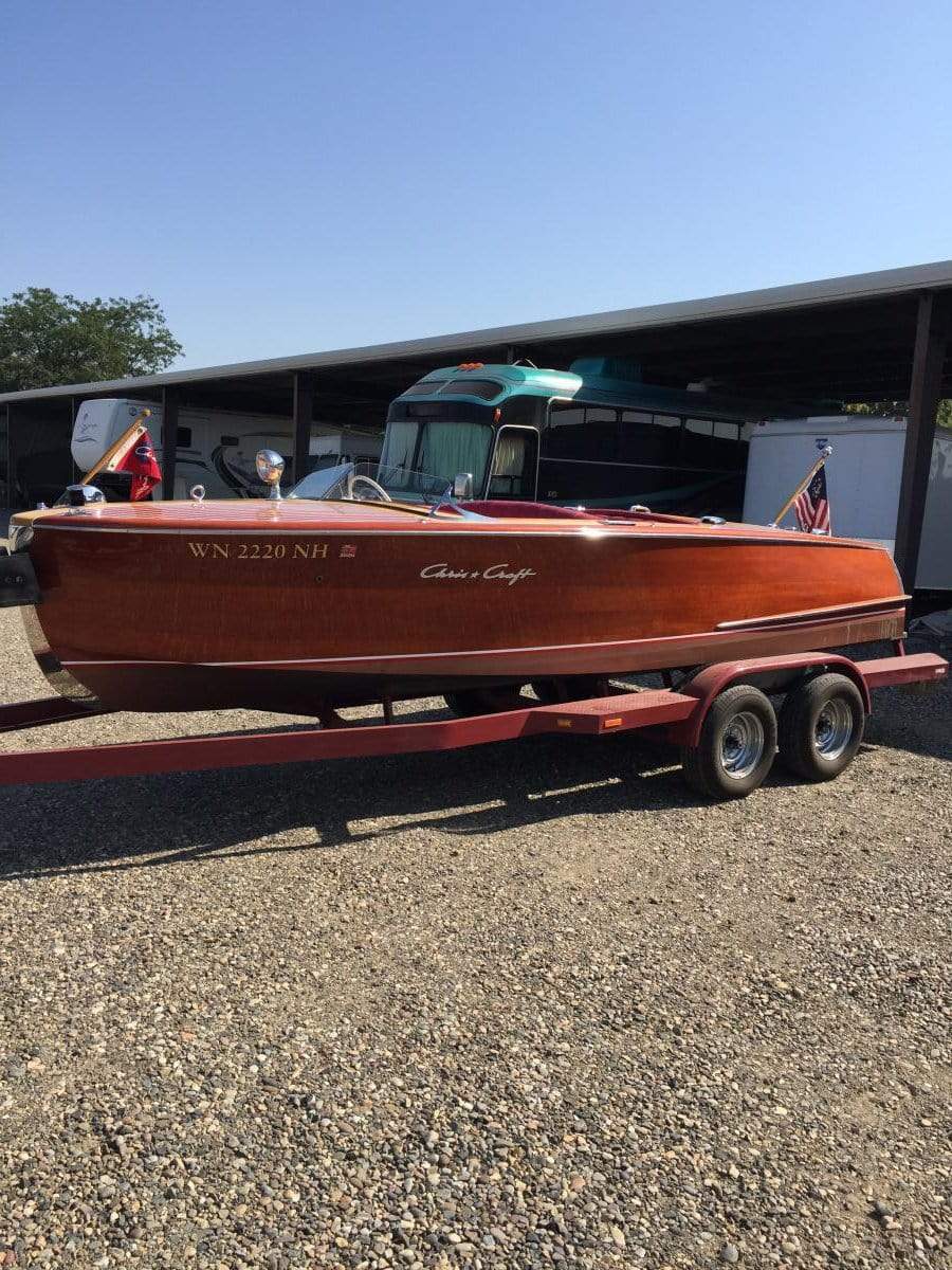 Classic Wooden Boat for Sale -  1951 CHRIS CRAFT 20' RIVIERA