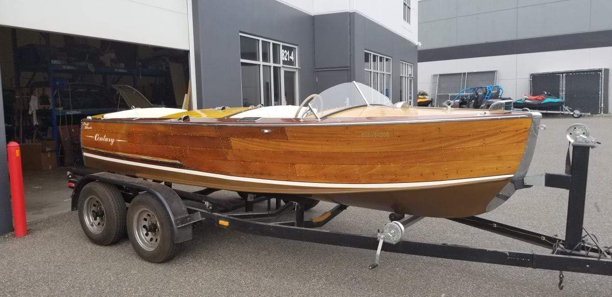 Classic Wooden Boat for Sale -  1952 CENTURY RESORTER 16' - Modified