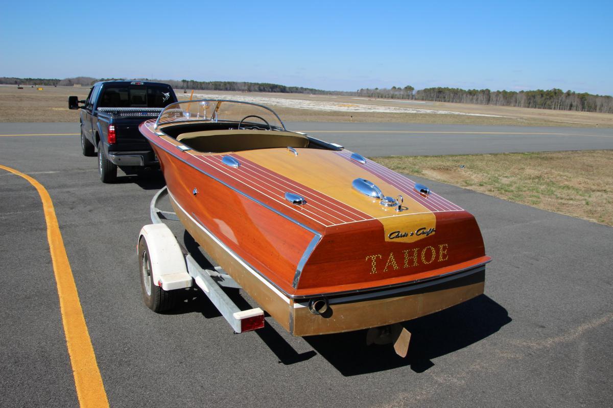 Classic Wooden Boat for Sale -  1955 CHRIS CRAFT 19' CAPRI