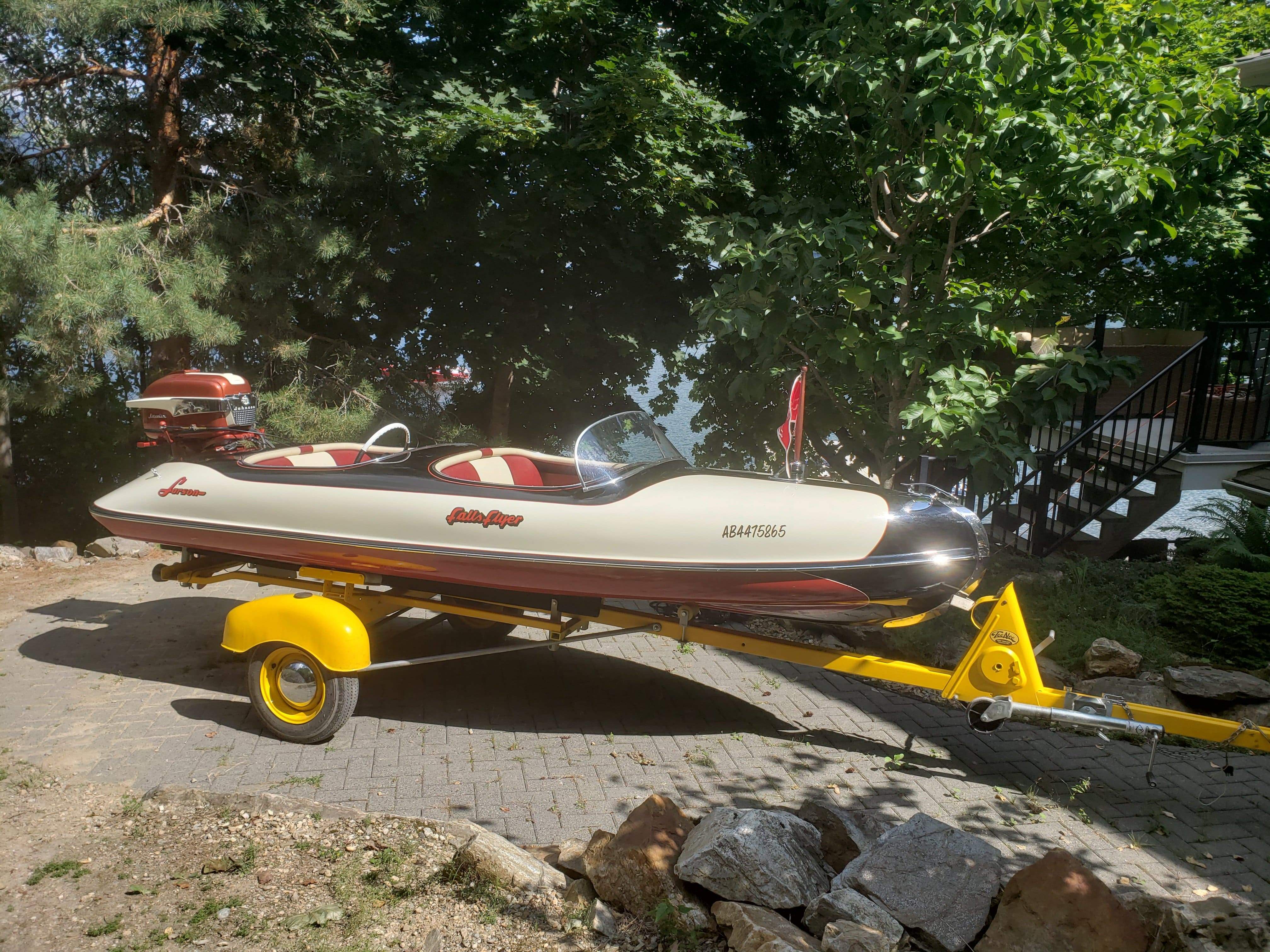 Classic Wooden Boat for Sale -  1956 LARSON - FALLS FLYER 14'