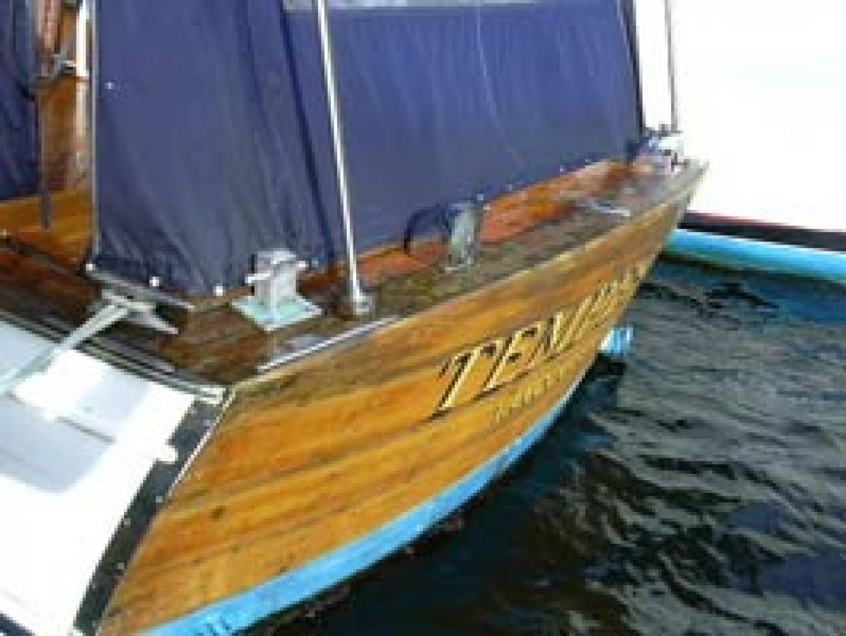 Classic Wooden Boat for Sale -  1957 CHRIS-CRAFT 33' FUTURA HARDTOP EXPRESS CRUISER